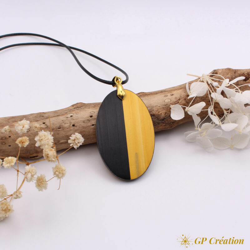 Collier "oval" en marqueterie de paille